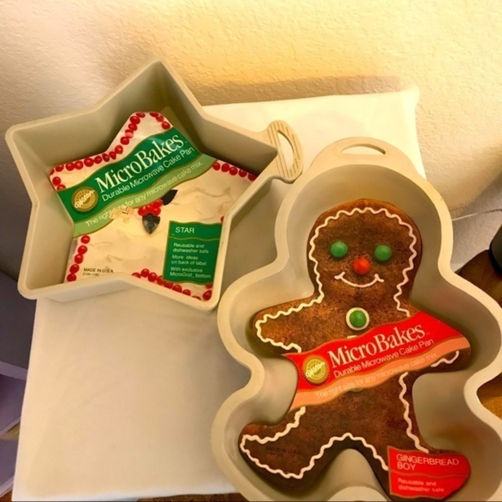 Wilton Micro Bakes Durable Microwave Cake Pans - Star and Gingerbread Boy